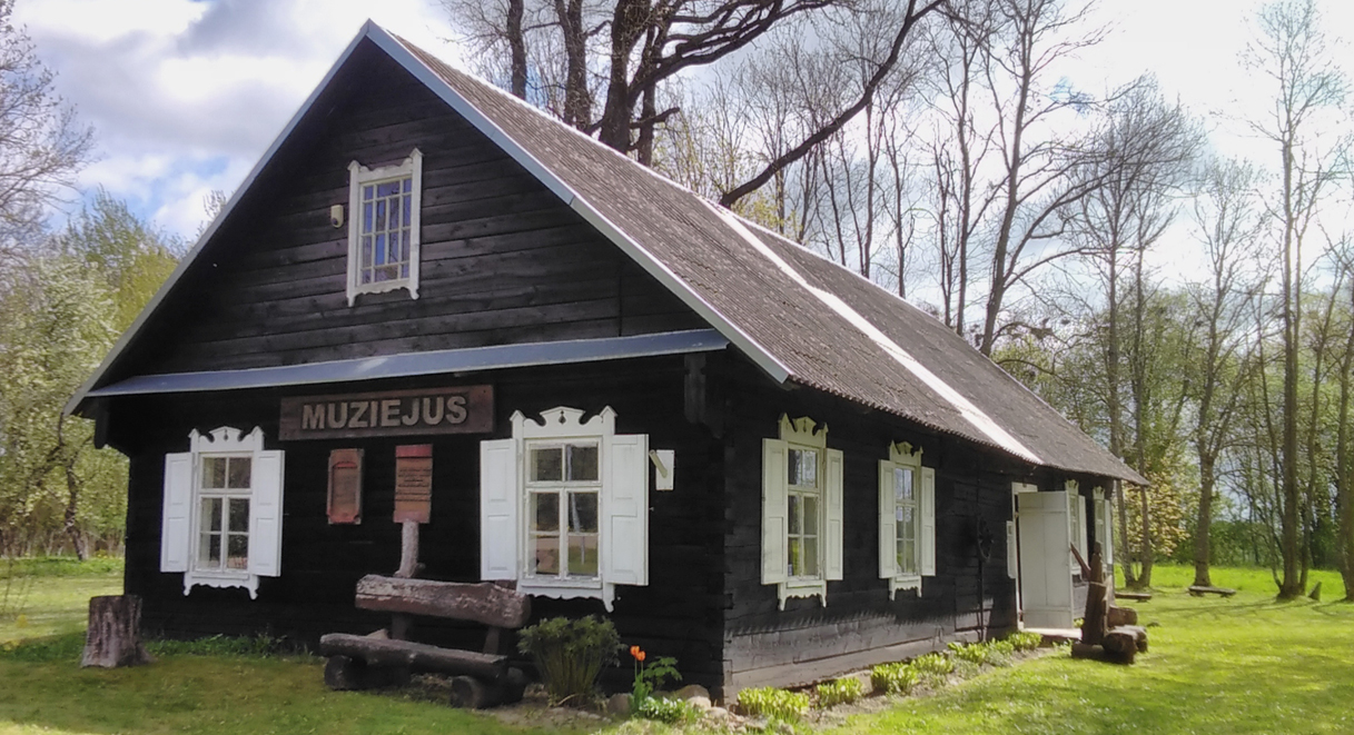 Garsi tarpukario aktorė, viena pirmųjų Lietuvos moterų režisierių, kilusi iš Panevėžio krašto, Unė Babickaitė-Graičiūnienė, kaip ir tūkstančiai tautiečių, patyrė sovietines represijas.