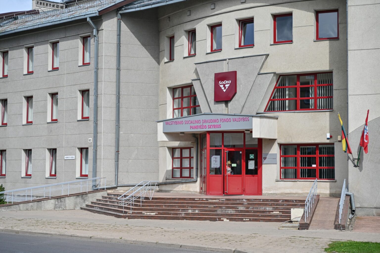 Panevėžio „Sodros“ darbuotojai jau rengiasi didžiosioms kraustynėms.