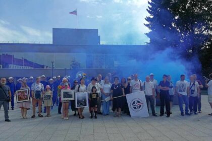 Panevėžio centru šiandien jau šeštą kartą pražygiavo ypatinga eisena – ja rugpjūčio 19-ąją Šiaurės Lietuvos fotomenininkai tradiciškai pamini savo šventę, Pasaulinę fotografijos dieną.