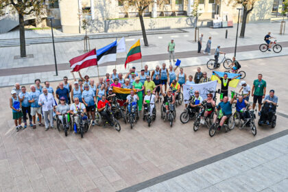 Baltijos kelias – vienas iš svarbiausių istorinių įvykių: 1989 metų rugpjūčio 23 dieną, du milijonai rankomis susikibusių žmonių 650 km ilgio gyvąja grandine sujungė Baltijos šalių sostines Vilnių, Rygą ir Taliną.