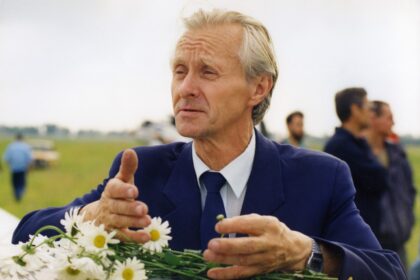 Panevėžio miesto garbės pilietis, aviakonstruktorius, lakūnas Vladas Kensgaila šiandien švenčia 90-ąjį jubiliejų.