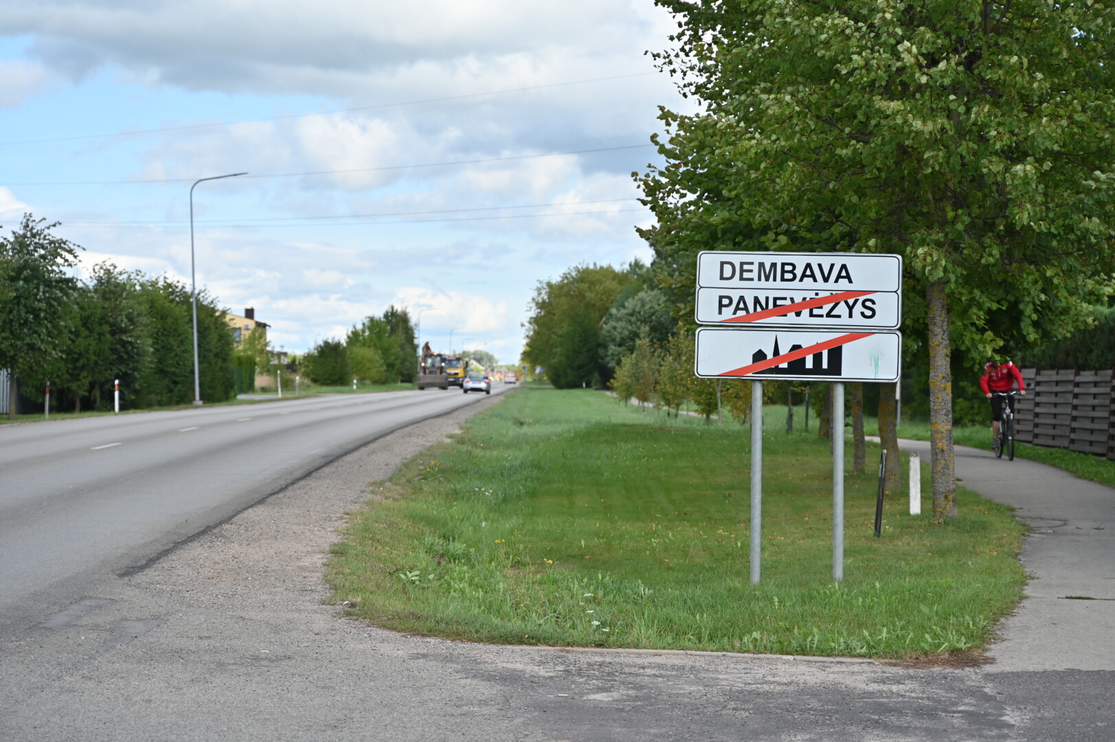 Rajono Savivaldybė nesiryžta iš valstybės perimti Pajuosčio plentą, taip užkraudama nemenką naštą biudžetui. G. KARTANO nuotr.