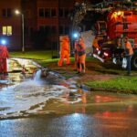 Molainių gatvėje trūkęs vandentiekio vamzdis pirmadienio vakarą ne tik sraunia upe pavertė gatvę ir pėsčiųjų takus, bet ir dalį Panevėžio paliko be vandens. Gyventojams ėmus iš parduotuvių lentynų šluoti geriamąjį vandenį, avariją pavyko greitai lokalizuoti – dar tą patį vakarą vandens tiekimas atnaujintas.