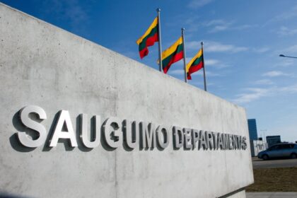 Viešojoje erdvėje pasirodant informacijai apie tai, kad kai kurie išimties tvarka Lietuvos pilietybę gavę asmenys galimai pažeidžia duotą priesaiką, Valstybės saugumo departamentas (VSD) Vidaus reikalų ministerijos (VRM) prašymu tikrins 761 užsienietį, kuriam per pastaruosius 30 metų išimties tvarka buvo suteikta Lietuvos pilietybė.