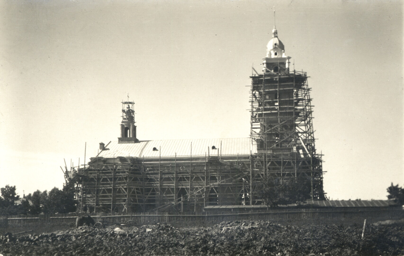 Leidimas šioje Panevėžio vietoje statyti antrąją miesto parapinę bažnyčią išduotas dar 1904 metais, o 1908-aisiais būsimoji katedra pradėta statyti kaip Šv. Stanislovo bažnyčia. PANEVĖŽIO KRAŠTOTYROS MUZIEJAUS rinkinių nuotr.