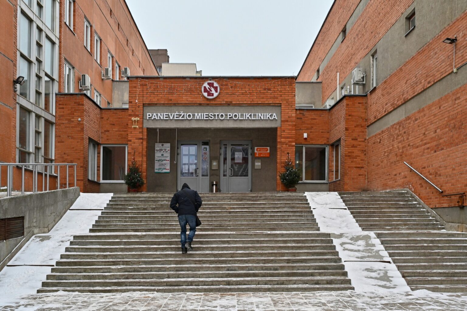 Sveikatos apsaugos ministerija eiles pas šeimos gydytojus bando trumpinti dalį jų krūvio perkeldama ant slaugytojų pečių.