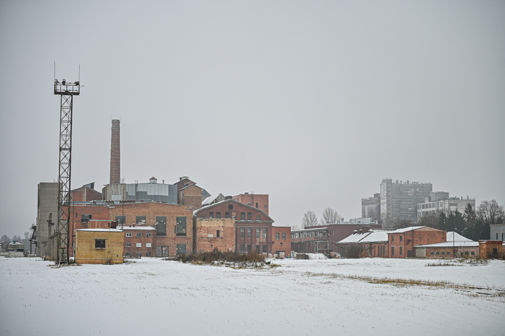 1940-aisiais baigtas statyti ir veiklą pradėjęs cukraus fabrikas, projektuotas vokiečių architekto Arno Funko, yra tikras to meto pramonės objektų šedevras. P. ŽIDONIO nuotr.