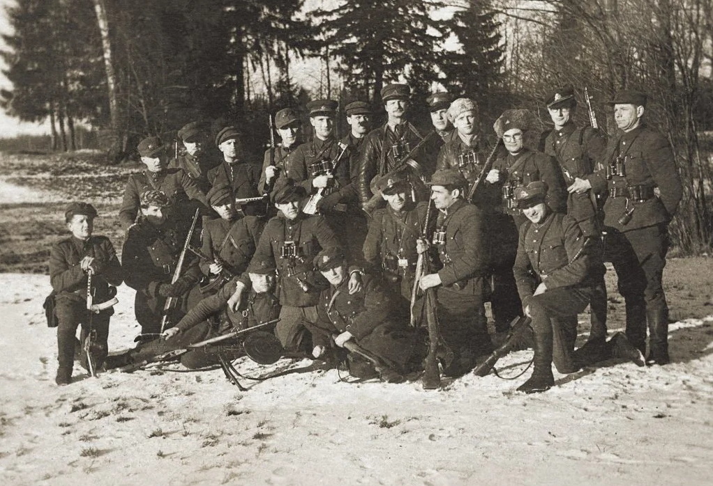 Einant penktiesiems pasipriešinimo sovietinei okupacijai metams, 1949-ųjų vasarį sušauktas Lietuvos partizanų vadų suvažiavimas ne tik užtikrino laisvės kovoms teisinį ir politinį pagrindą, bet ir įrašė istorijon su Panevėžio kraštu susijusių kovotojų vardus.