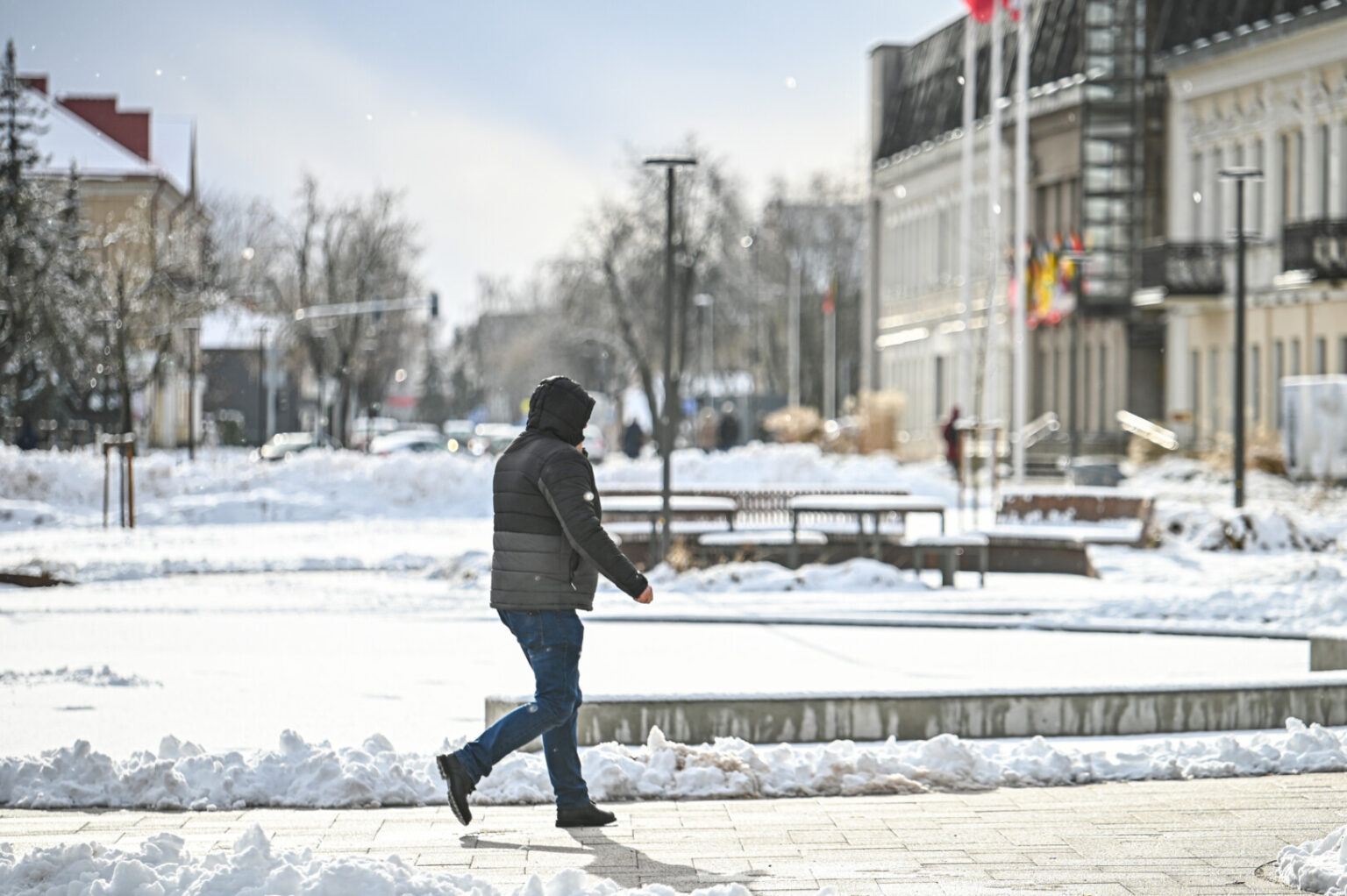 Lietuvos hidrometeorologijos tarnyba (LHMT) skelbia, kad Lietuvoje sausis buvo 1,2 laipsnio šaltesnis už 1991–2020 metų temperatūros vidurkį.
