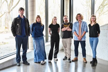 Seniausiame Panevėžio parke, Skaistakalnyje, rekonstruota istorinė poeto Juozo Čerkeso-Besparnio Pragiedrulių sodyba tapo nauja meno kūrėjų ir vartotojų traukos vieta.