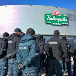 Kovo mėnesį labiausiai, 4 ir 3 procentiniais punktais, smuko visuomenės pasitikėjimas policija ir Vyriausybe.