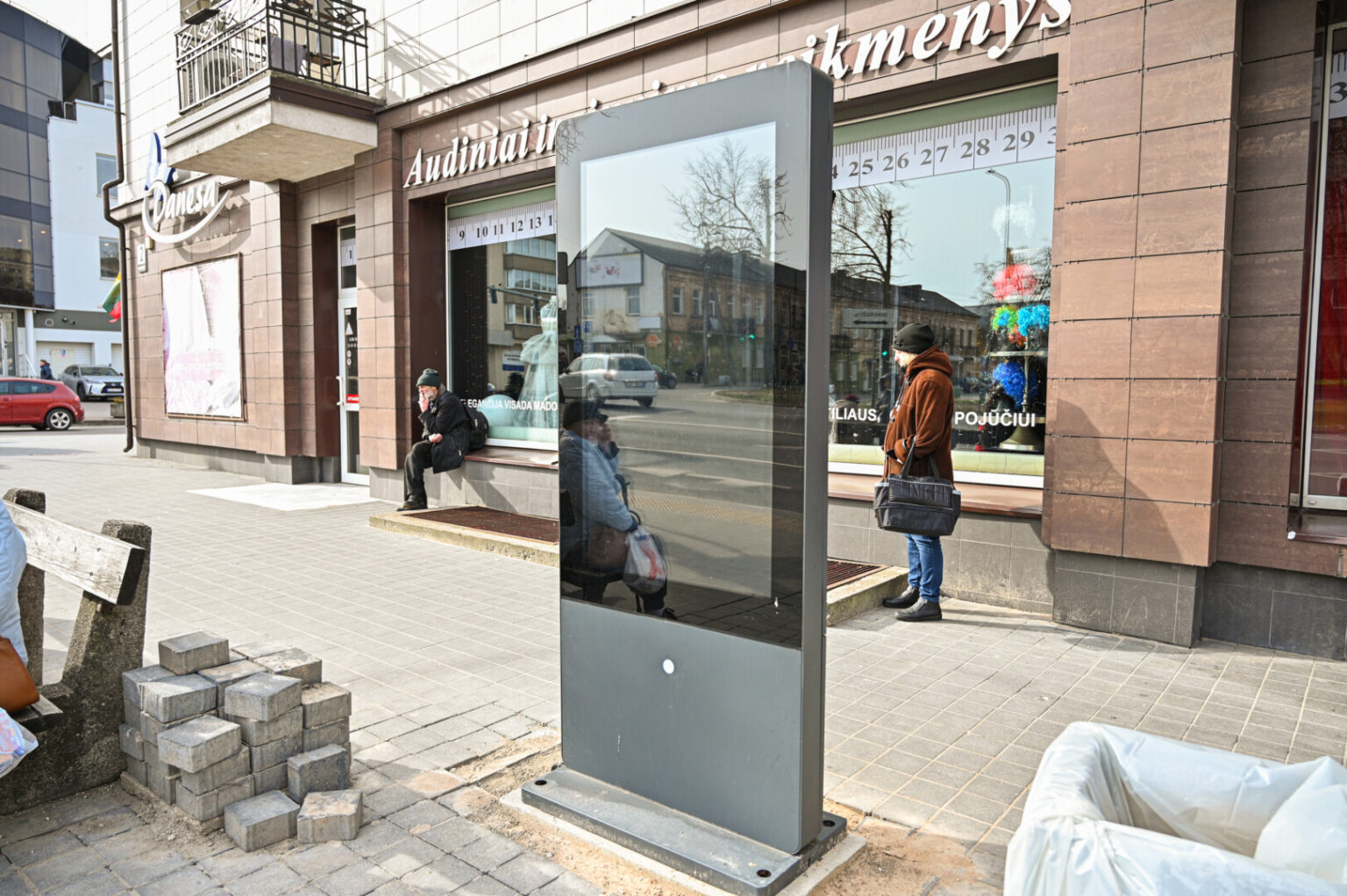 Šešiose autobusų stotelėse Panevėžio centre dar šį mėnesį turi užsidegti švieslentės-interaktyvūs stendai.