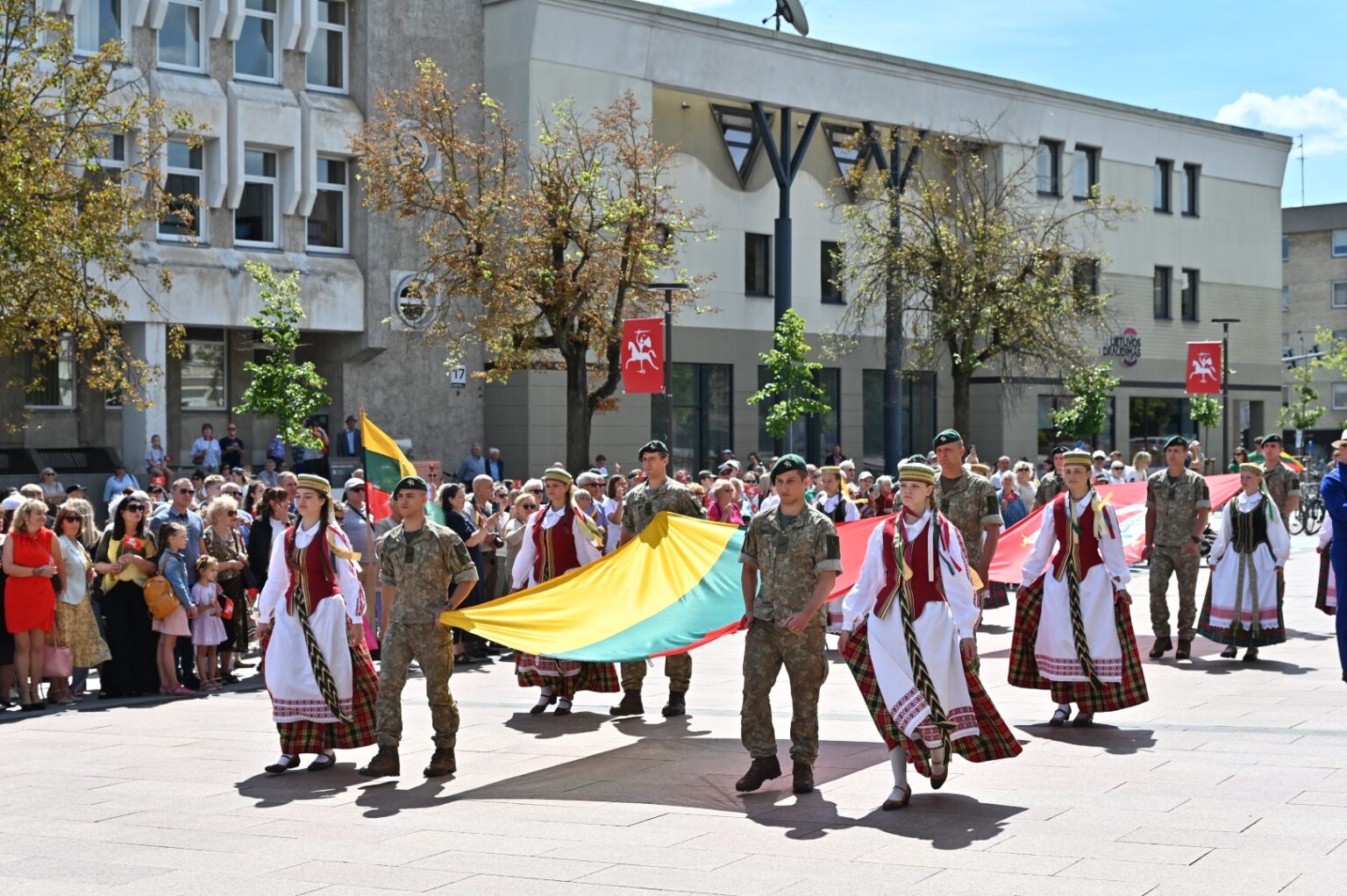 Panevėžys drauge su lietuviais visame pasaulyje švenčia Valstybės dieną.