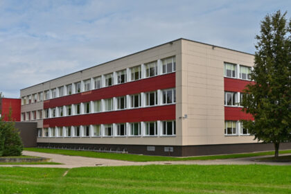 „Tūkstantmečio mokyklų“ programoje dalyvaujanti Panevėžio „Ąžuolo“ progimnazija sulaukė rekonstrukcijos.