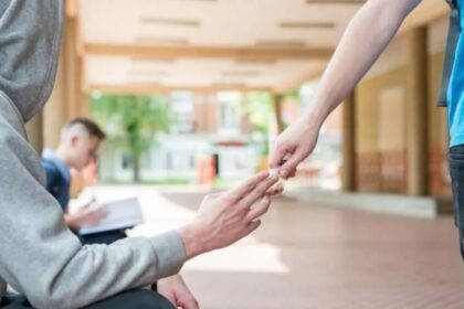 Kas dešimtas Panevėžio moksleivis rūko kasdien ir ne po kartą, o kai kurie neslepia turintys priklausomybę ir nuo narkotinių medžiagų.