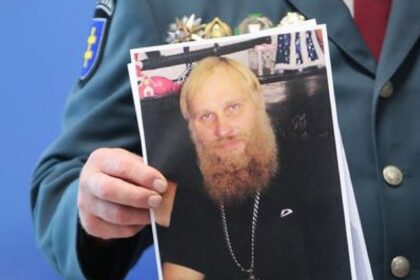 Panevėžio apygardos teismas nusprendė, kad Lietuvai nėra pagrindo dar kartą kreiptis į rusiją dėl joje bausmę atliekančio Romo Zamolskio ekstradicijos.