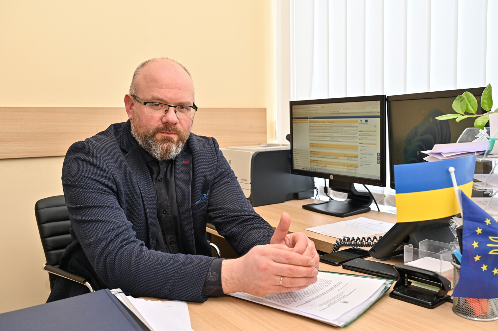 Donatas Malinauskas buvo vienas iš vos dviejų asmenų, atvykusių paklausyti per Panevėžio rajoną besidrieksiančios ir į miestą užsuksiančios „Rail Balticos“ vėžės poveikio aplinkai ataskaitos. G. KARTANO nuotr.