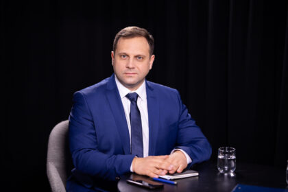 Naujasis ministras Ignas Hofmanas sako, kad jo valdoma Žemės ūkio ministerija palaikys gerą santykį su žemdirbių organizacijomis.