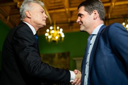 Didžiausią gyventojų pasitikėjimą išlaiko prezidentas.