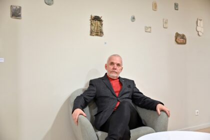 Apie asmenybes galima daug papasakoti ir vienu ar vos keletu simbolių. Svarbiausia – žiūrovui gebėti juos perskaityti.