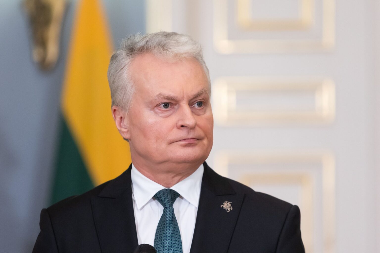 Nors pastaruoju metu valdančiosios daugumos gretose netrūksta įtampų, prezidentas Gitanas Nausėda nėra linkęs to sureikšminti ir tikina – koalicija dirba.