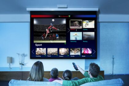 Televizoriai ir kiti įrenginiai su ekranais tapo neatsiejama mūsų gyvenimo dalimi.