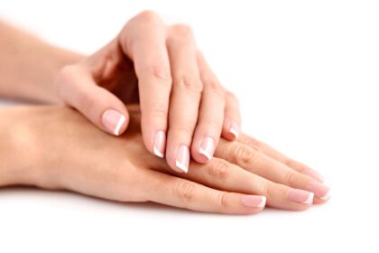 Kada geltoni nagai normalu, o kada, pasak gydytojų dermatologų, – įspėjamasis ženklas?