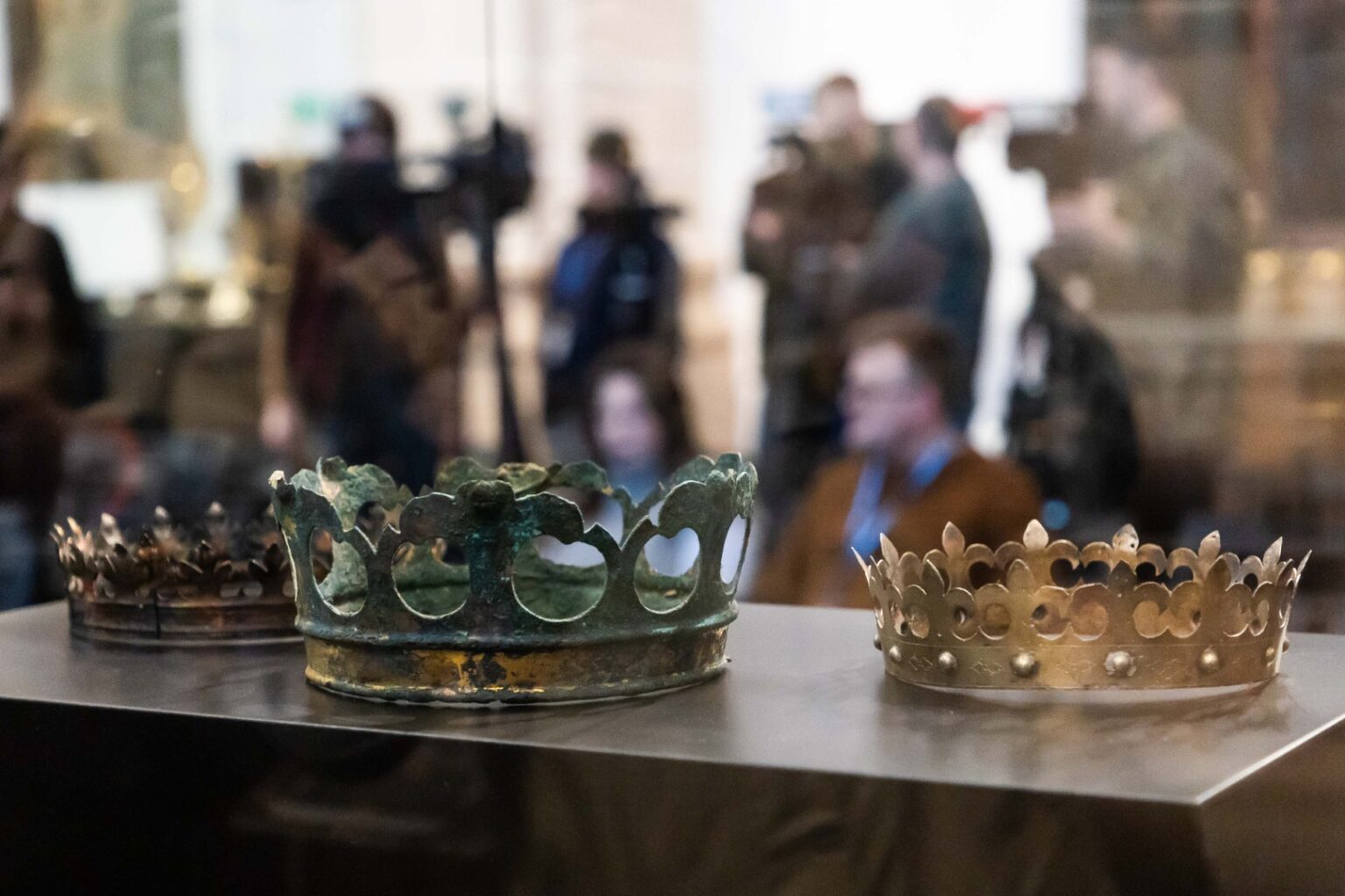 Kultūros paveldo departamentas (KPD) penktadienį spręs, kokio dydžio baudą skirti karališkąsias insignijas atradusiai Vilniaus arkivyskupijai, skelbia portalas 15 min.lt. 