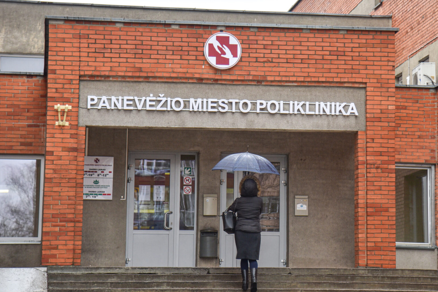 Dvi Panevėžio gydymo įstaigos – odontologijos ir grandioziniam remontui besiruošianti miesto poliklinikos – rengiasi plėsti teikiamų medicinos paslaugų sąrašą.