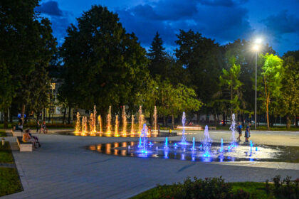 Panevėžys skelbia fontanų sezono pradžią – šiandien mieste pradeda veikti trys pagrindiniai fontanai.