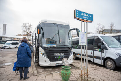 Nuo balandžio 1-osios gerokai daugiau autobusų ir traukinių keleivių galės pasinaudoti nuolaidomis.