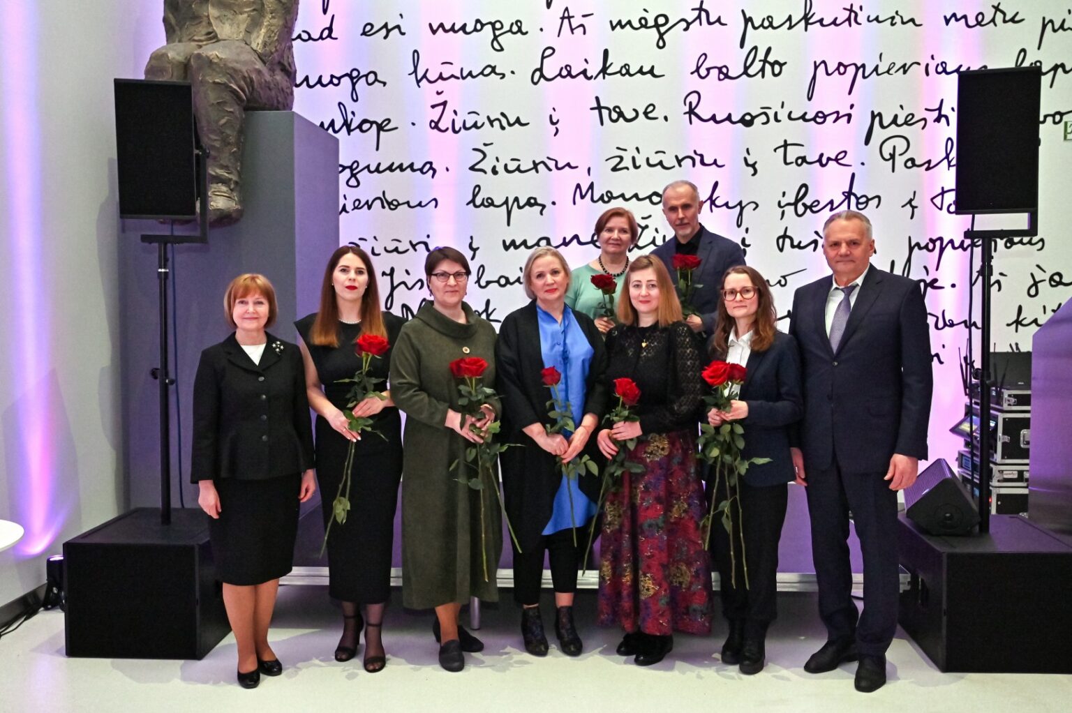 Pasaulinę meno dieną, minimą balandžio 15-ąją, Panevėžyje įteiktos Kultūros ir meno premijos.