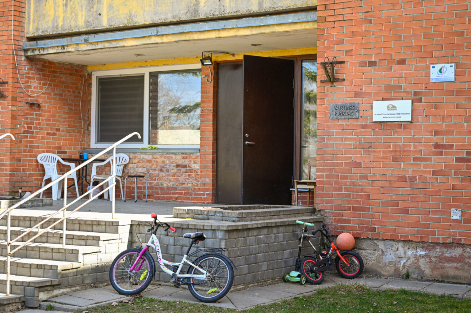 Kaimuose mažėja ne tik švietimo įstaigų, bibliotekų, pašto skyrių, bet ir medicinos punktų.
