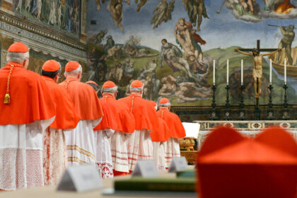 Viso pasaulio katalikus sukrėtusi popiežiaus Pranciškaus mirtis balandžio 21-ąją neišvengiamai veda prie kito etapo – įpėdinio paskyrimo.