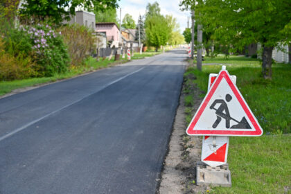 Iškart po Velykų sulaukę kelininkų Žalgirio gatvės gyventojai juos sutiko kone kaip pačius dangaus pasiuntinius – taip labai šiai gatvei reikėjo remonto.