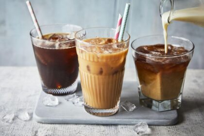 Daugelis rytą pradedame puodeliu aromatingos kavos ir neretai juo pratęsiame popietę ar vakarą su draugais.