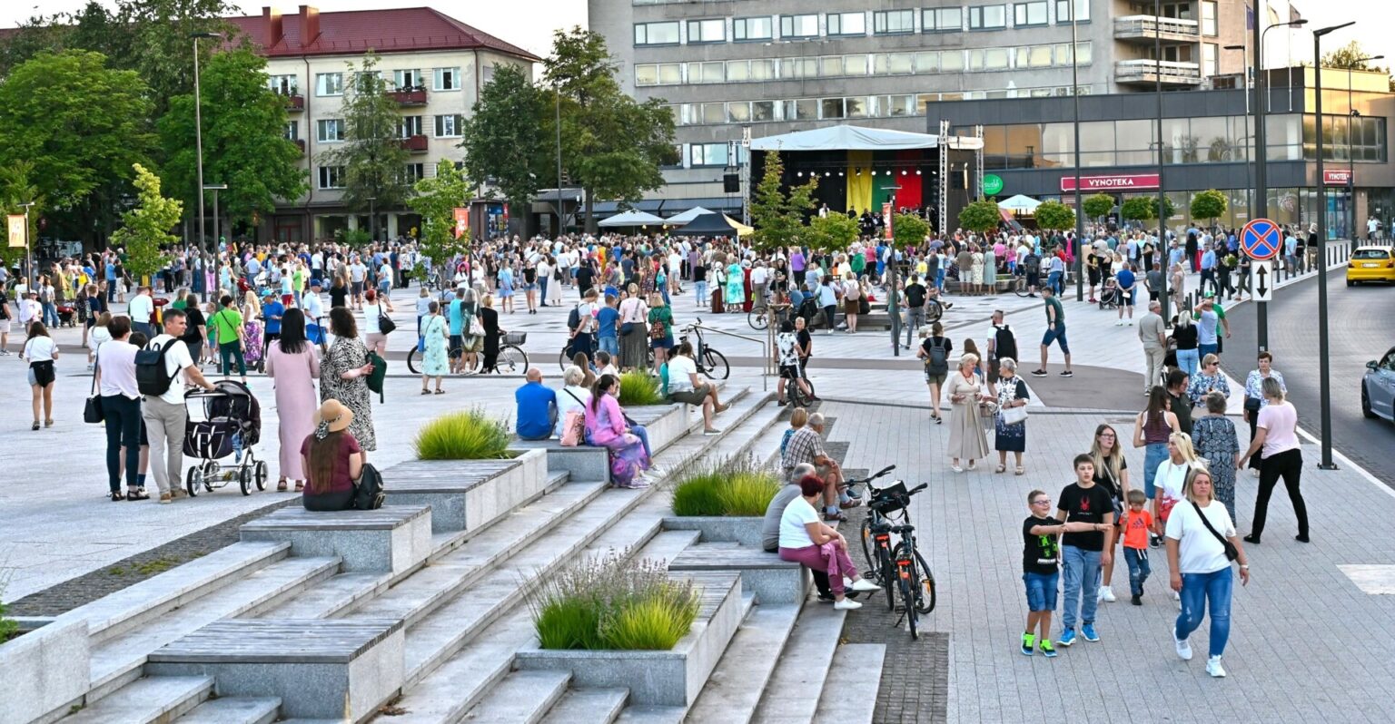 Jau šį sekmadienį visa šalis minės Lietuvos karaliaus Mindaugo karūnavimo ir Tautiškos giesmės dieną.