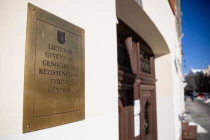 Lietuvos gyventojų genocido ir rezistencijos tyrimo centras praneša, kad Jūžintuose, Rokiškio raj., rasti šešių laisvės kovotojų palaikai.