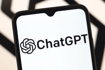 Dabar „Google“ rodo nuorodas į pokalbius su ChatGPT. Tai įvyko po to, kai „Google“ paieška pradėjo indeksuoti viešas nuorodas iš ChatGPT.