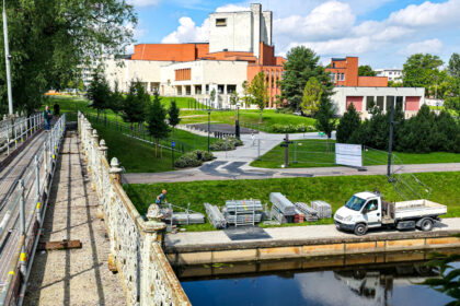 Panevėžiečiams vėl teks pratintis prie ilgesnių atstumų kulniuojant iš A. Jakšto gatvėje esančių gydymo įstaigų į miesto centrą. Ant tilto per Nevėžį vėl grįžta statybininkai.