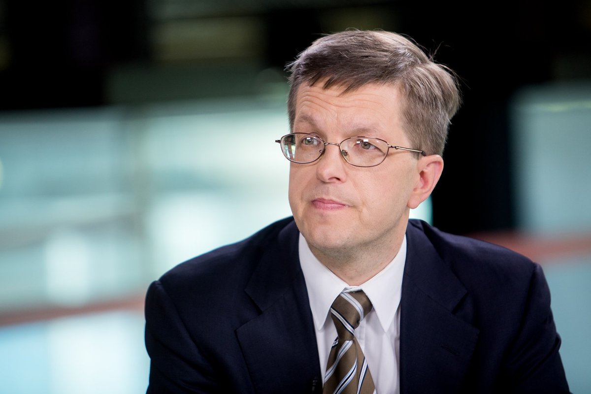 Menką knygų skaitymą, anot Gintaro Sarafino, vėliau atspindi mokinių akademinių pasiekimų rezultatai. Ir ne tik lietuvių kalbos bei literatūros. DELFI nuotr. 