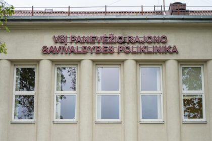 Nuo balandžio įsigaliojusi Sveikatos apsaugos ministerijos įvesta naujovė įpareigojo gydymo įstaigas skelbti bent keturių mėnesių gydytojų darbo grafikus.