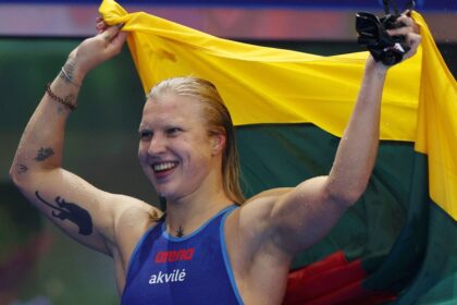 Singapūre vykstančiame pasaulio plaukimo čempionate Rūta Meilutytė iškovojo aukso medalį moterų 50 metrų krūtine rungtyje.