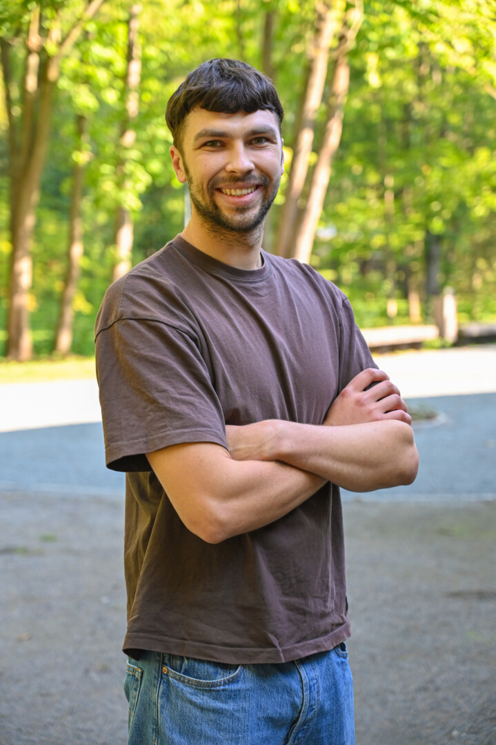 Nulipus nuo scenos „Meno“ teatro aktoriaus pasaulis nusidažo dar kitomis spalvomis – namuose jis panyra į retų, egzotinių kambarinių augalų pasaulį. P. ŽIDONIO nuotr.