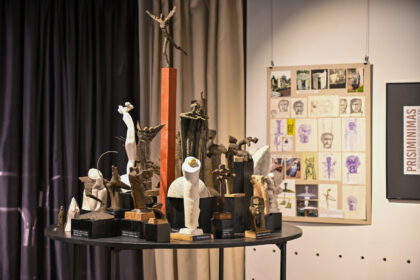 Įžengus į režisieriaus Juozo Miltinio memorialinį butą atrodo, kad laikas trumpam sustoja – čia susitinka dvi išskirtinės asmenybės, kurių kūrybinė draugystė paliko ryškią žymę Lietuvos kultūroje.