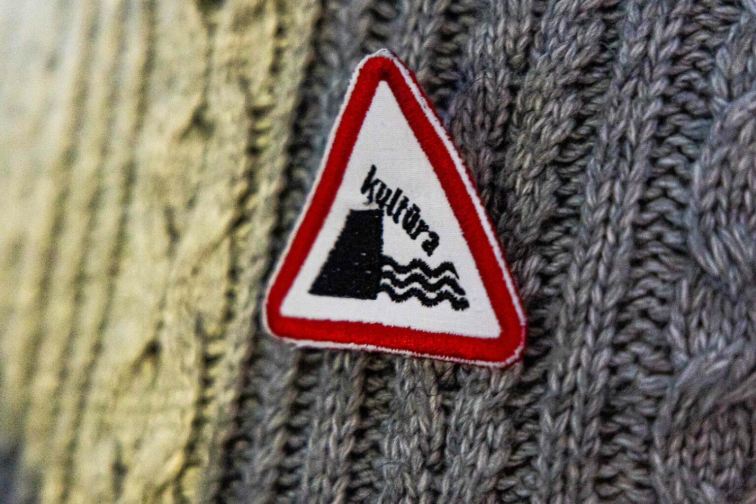 Socialdemokratų lyderiui Mindaugui Sinkevičiui teigiant, kad tęsiantis kultūros ministro paieškoms šios ministerijos vadovybę turėtų papildyti trys viceministrai, protestuojantys kultūrininkai sako nesuprantantys tokio sprendimo.