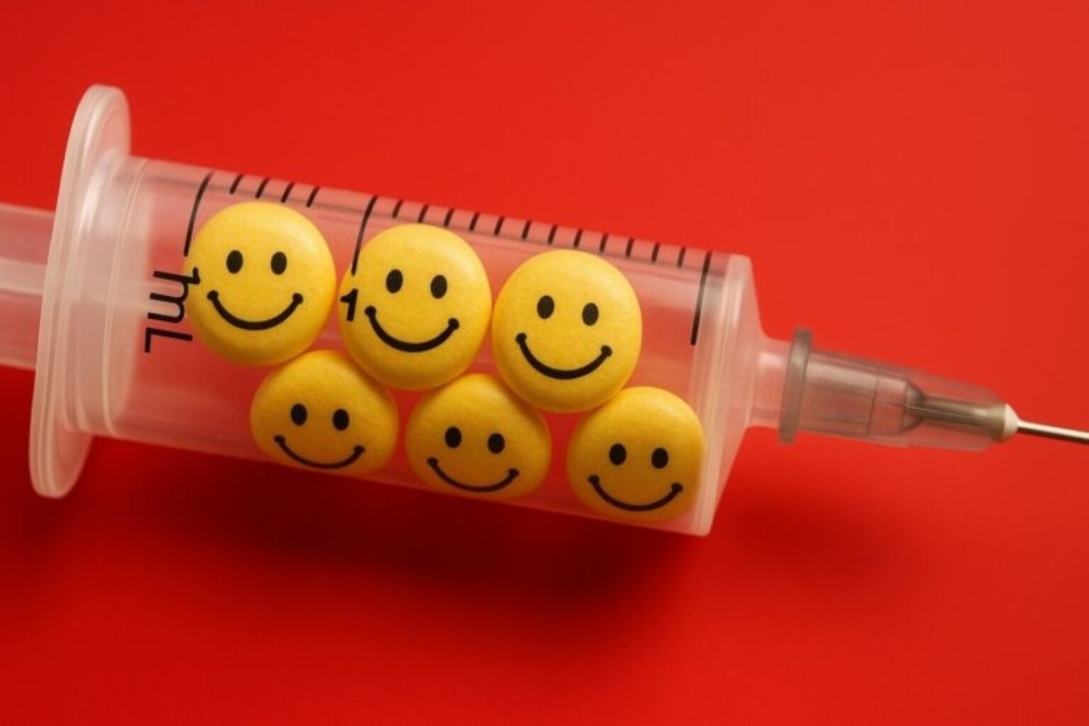 Japonijos mokslininkai iš Osakos universiteto padarė tai, apie ką svajojo milijonai žmonių: jie sukūrė molekulę pavadinimu PA-915, galinčią slopinti depresijos ir streso simptomus beveik du mėnesius po vos vienos injekcijos.