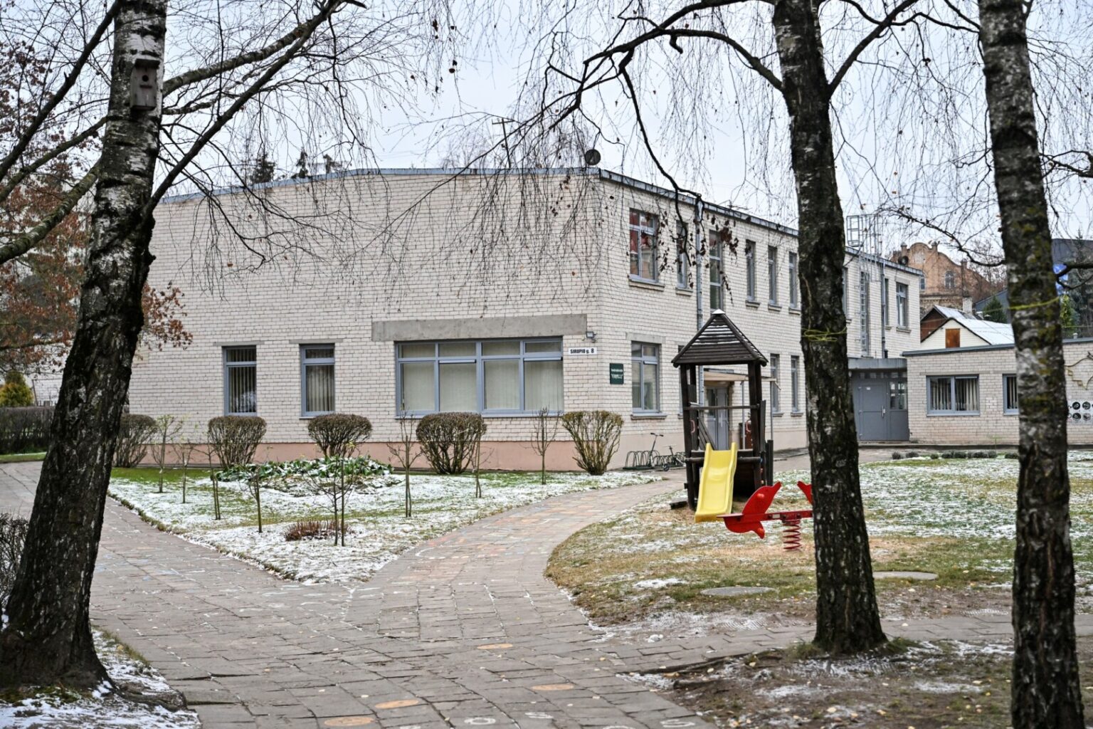 Dėl sparčiai mažėjančio vaikų skaičiaus ir vis labiau tuštėjančių darželių Savivaldybė rengia ikimokyklinio ugdymo tinklo pertvarką Panevėžyje.